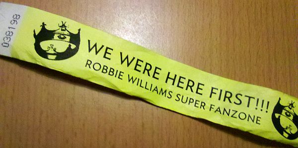 2013-robbie-band